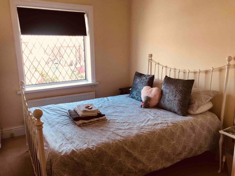 2 Bed Sleeps 6 Beach Retreat St Annes On Sea Βίλα Lytham St Annes Εξωτερικό φωτογραφία