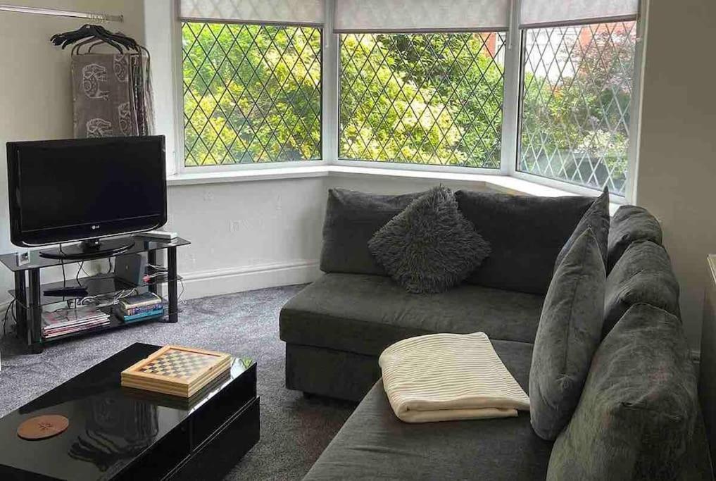 2 Bed Sleeps 6 Beach Retreat St Annes On Sea Βίλα Lytham St Annes Εξωτερικό φωτογραφία