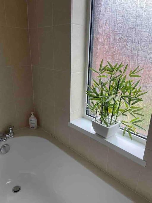 2 Bed Sleeps 6 Beach Retreat St Annes On Sea Βίλα Lytham St Annes Εξωτερικό φωτογραφία